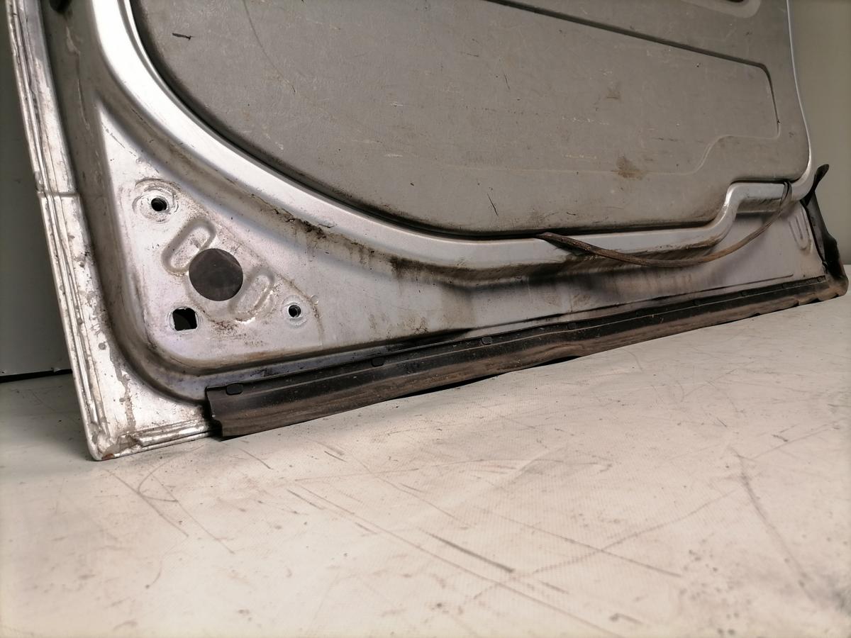 Renault Trafic 2 original Schiebet&uuml;r rechts Kastenwagen ohne Scheibe Silber Bj.2008